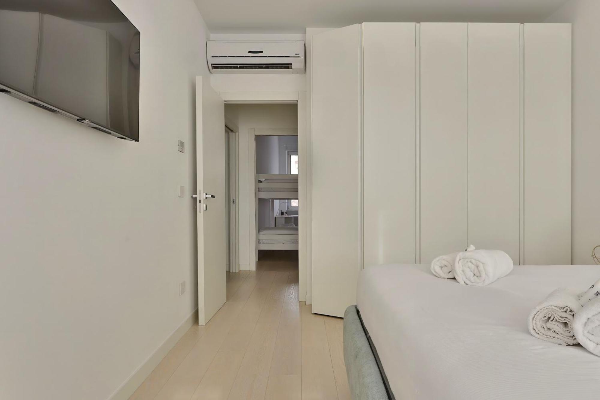 Апартаменты Joivy Splendid Flat Near The Duomo Милан Экстерьер фото